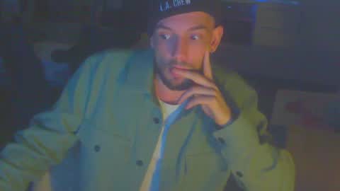 Snapshot of dirtylove25 chatting on September 22, 3:39 am Dirtynight online show from September 22, 3:39 am