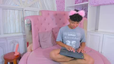 Mike online show from October 24, 7:59 pm