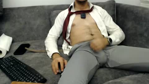 dirtyybooyy77 online show from June 17, 9:38 pm