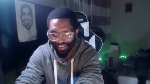 Snapshot of disr3sp3ctfully_dipp3d chatting on October 29, 11:24 am Your Best Worst Nightmare online show from October 29, 11:24 am