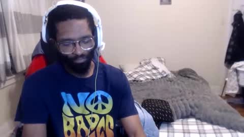 Snapshot of disr3sp3ctfully_dipp3d chatting on October 13, 6:30 am Your Best Worst Nightmare online show from October 13, 6:30 am