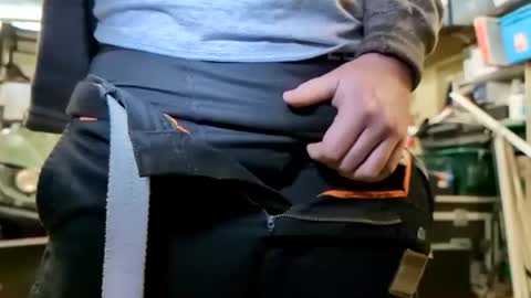 divisionbell122 online show from December 20, 7:28 pm