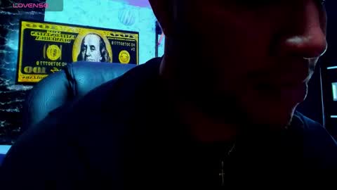 Snapshot of dixon_ray_ chatting on September 23, 12:32 am Dixon online show from September 23, 12:32 am