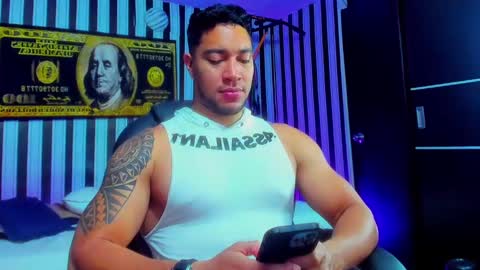 Snapshot of dixon_ray_ chatting on December 21, 1:47 am Dixon online show from December 21, 1:47 am