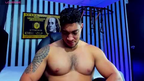 Snapshot of dixon_ray_ chatting on March 10, 12:51 am Dixon online show from March 10, 12:51 am