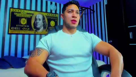 Snapshot of dixon_ray_ chatting on December 15, 3:13 am Dixon online show from December 15, 3:13 am