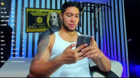 Snapshot of dixon_ray_ chatting on January 21, 1:18 am Dixon online show from January 21, 1:18 am