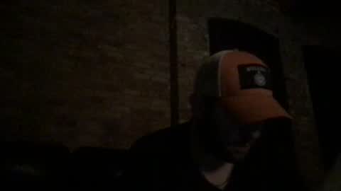 Snapshot of dj_chaterbate chatting on October 16, 8:22 am DJ Chaterbate online show from October 16, 8:22 am