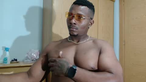 Djangoxx online show from November 7, 4:32 pm