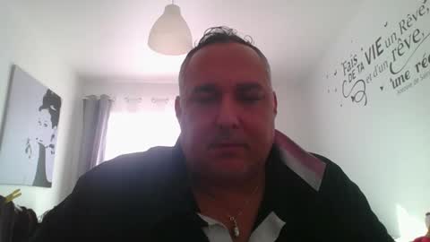 djeauzy77 online show from January 6, 11:36 am