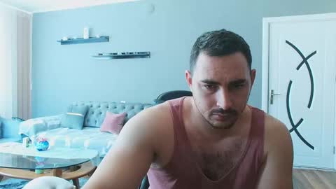 Snapshot of djmute chatting on October 22, 7:34 am STR8 BOYv online show from October 22, 7:34 am