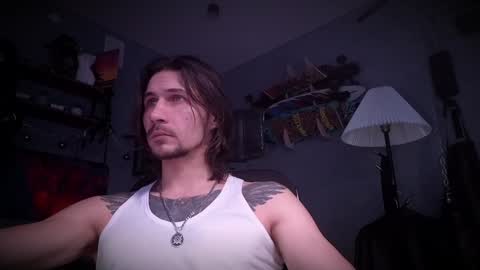 Snapshot of dl_raven chatting on January 8, 6:41 am Silverhand online show from January 8, 6:41 am