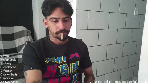 Snapshot of dmacedo96 chatting on October 7, 3:27 pm AmigodotadoZL online show from October 7, 3:27 pm