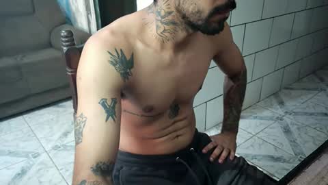 Snapshot of dmacedo96 chatting on March 7, 4:33 pm AmigodotadoZL online show from March 7, 4:33 pm