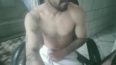 Snapshot of dmacedo96 chatting on December 3, 12:27 pm AmigodotadoZL online show from December 3, 12:27 pm