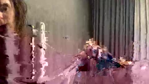 Snapshot of dmitriy250 chatting on October 17, 3:54 am dmitriy250 online show from October 17, 3:54 am