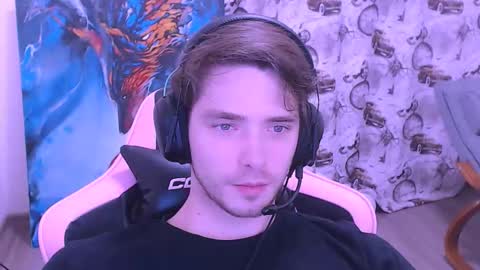 Snapshot of dmitryromanov chatting on October 16, 4:20 am Dead A online show from October 16, 4:20 am