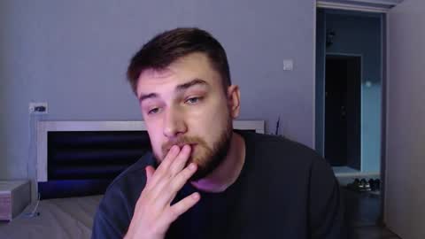 do_you_feel_pain online show from November 2, 3:05 pm