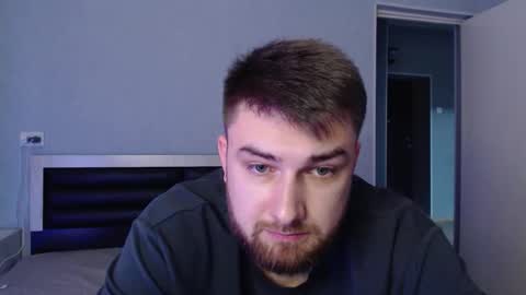 do_you_feel_pain online show from October 29, 3:15 pm