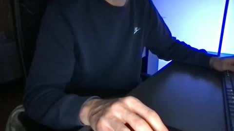 doctor_luv_69 online show from May 5, 10:21 pm