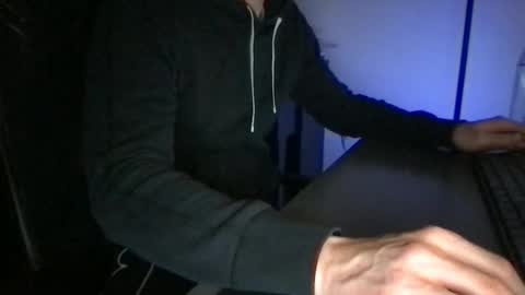 doctor_luv_69 online show from May 6, 10:32 pm