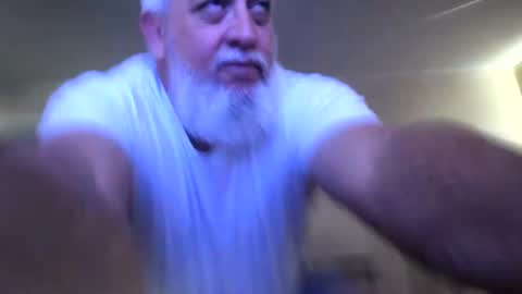 Snapshot of dogggggy07 chatting on December 31, 7:18 pm dogggggy07 online show from December 31, 7:18 pm