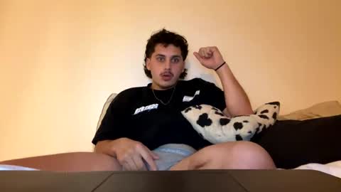 dom2491393 online show from January 18, 2:51 am