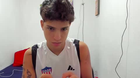 Snapshot of domi_master chatting on January 6, 5:27 pm MASTER online show from January 6, 5:27 pm