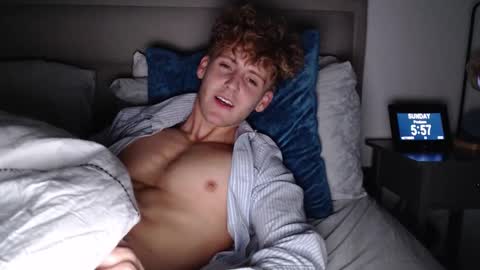 Snapshot of dominantalex182 chatting on October 26, 4:58 am Alex... online show from October 26, 4:58 am