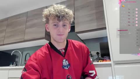 Alex...  online show from November 6, 3:42 am