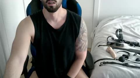 DominatedTitan online show from May 15, 7:27 am