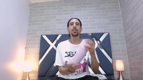 Dominic online show from November 5, 11:23 am