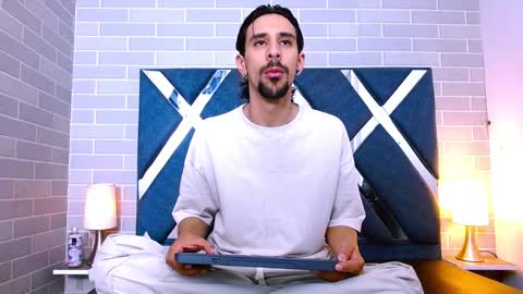 Dominic online show from November 15, 11:56 am