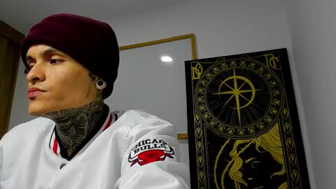 dominic_devil1 online show from January 6, 5:11 am