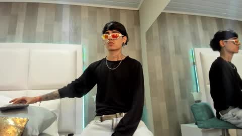 Dominic foox online show from February 9, 1:38 pm