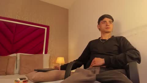 Dominic foox online show from March 23, 3:40 pm