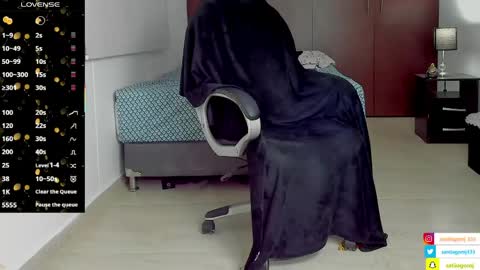 SANTI  independent model online show from April 25, 6:16 am