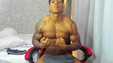 dominic_sg online show from June 5, 5:56 am