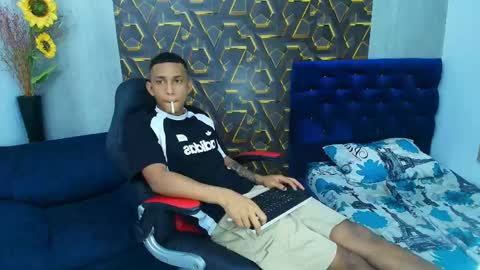 dominic_smith_ online show from April 21, 3:07 pm