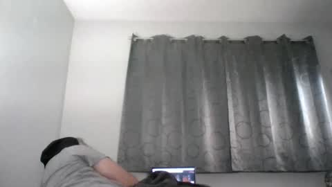 Snapshot of dominicanorico chatting on October 18, 11:53 pm luis online show from October 18, 11:53 pm