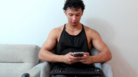 Snapshot of dominick_star chatting on January 24, 3:43 am Dominick Star online show from January 24, 3:43 am