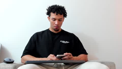 Snapshot of dominick_star chatting on January 21, 3:06 am Dominick Star online show from January 21, 3:06 am