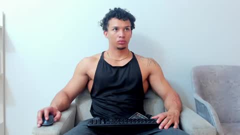 Snapshot of dominick_star chatting on January 28, 3:25 am Dominick Star online show from January 28, 3:25 am