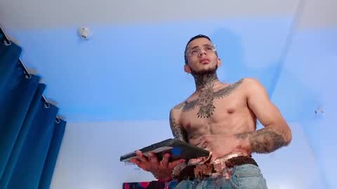 Dominic online show from April 6, 11:37 pm