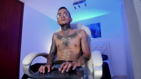 Dominic online show from March 20, 12:25 am