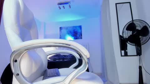 Dominic online show from March 17, 4:31 pm