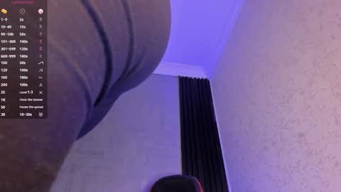 Snapshot of dominicsccott chatting on October 13, 1:50 pm Dominicscott online show from October 13, 1:50 pm