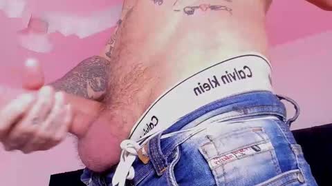 Snapshot of dominik_thompson777 chatting on October 28, 11:23 am dominik_thompson777 online show from October 28, 11:23 am