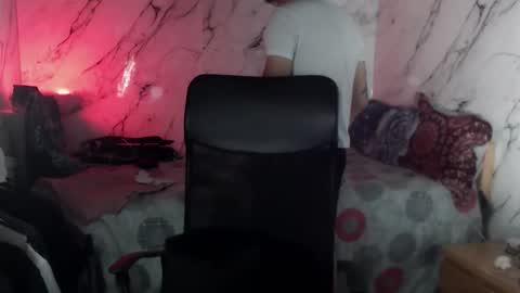 dominus_kane online show from April 3, 5:37 am