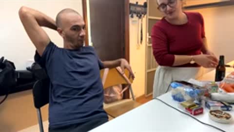 domnu_ozfutura online show from November 30, 1:57 pm